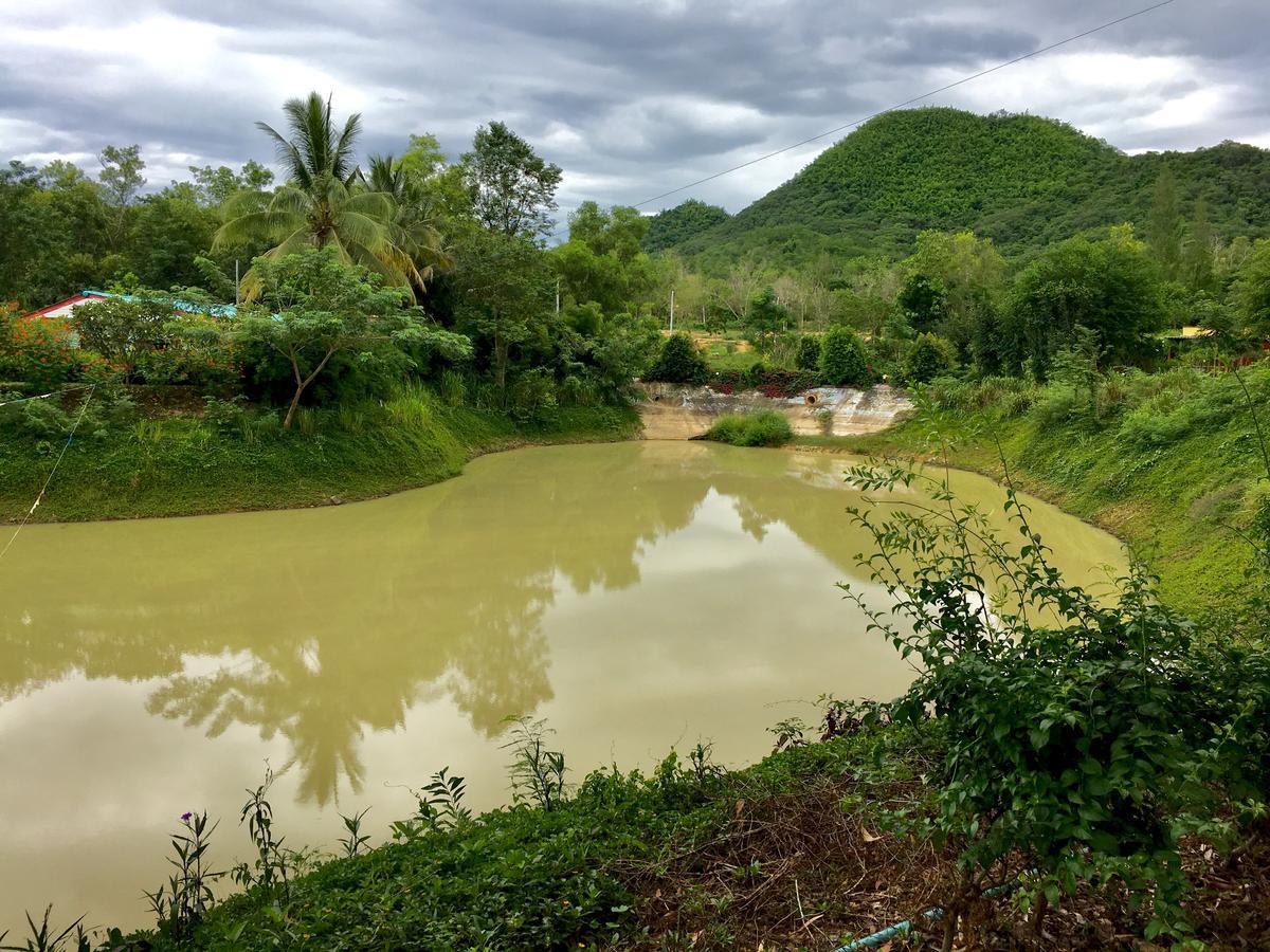 Baanraisooksangchan Kaeng Krachan Exteriér fotografie