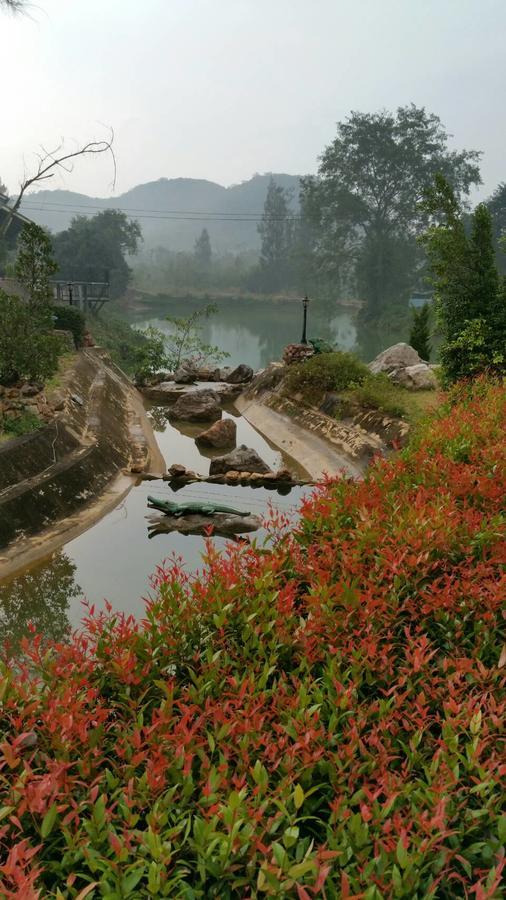 Baanraisooksangchan Kaeng Krachan Exteriér fotografie