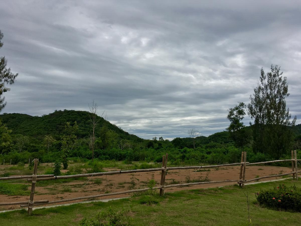 Baanraisooksangchan Kaeng Krachan Exteriér fotografie