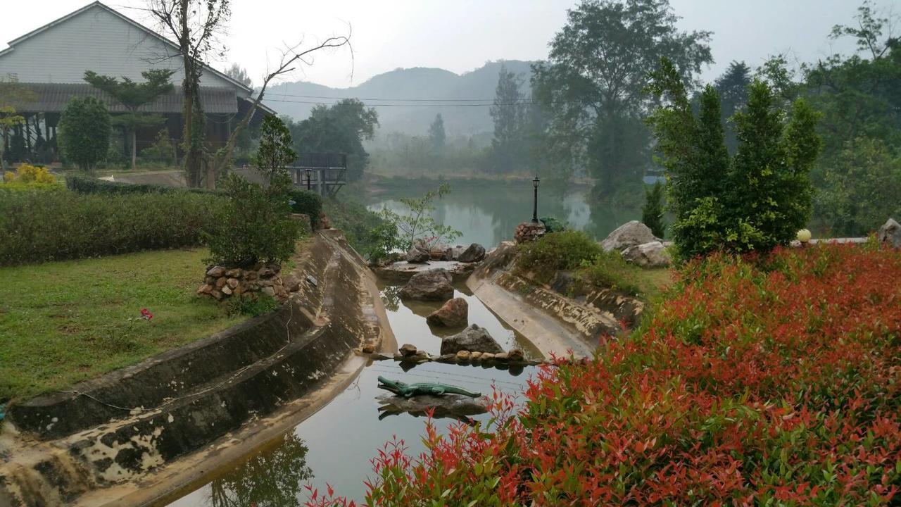 Baanraisooksangchan Kaeng Krachan Exteriér fotografie