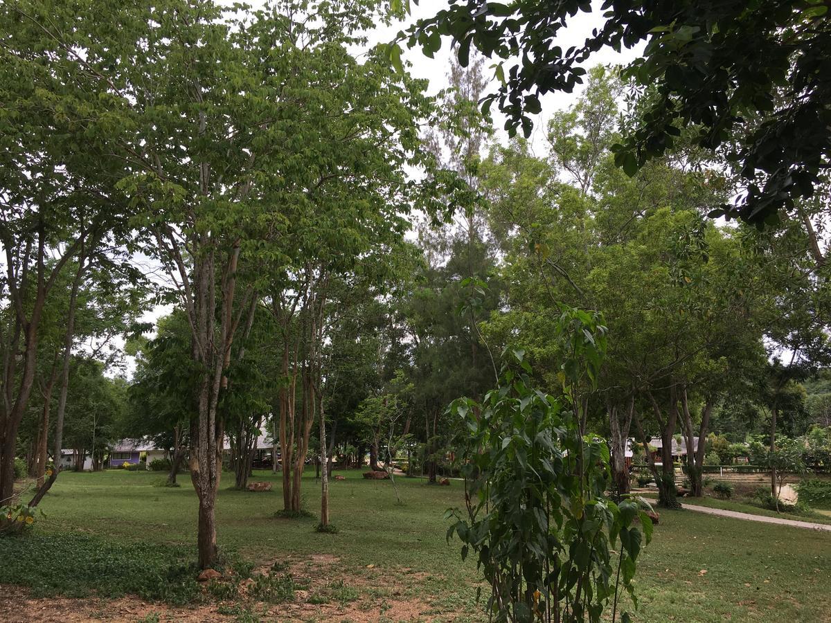 Baanraisooksangchan Kaeng Krachan Exteriér fotografie